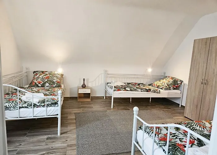 Work & In Апартаменты